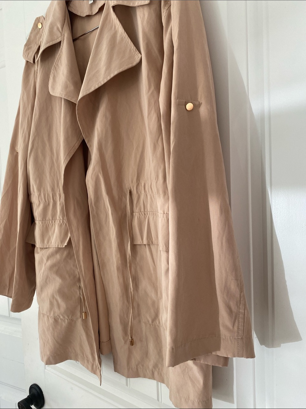 Love Tree Neutral Beige Lightweight Trench with Drawstring Waist size Large - Picture 6 of 9